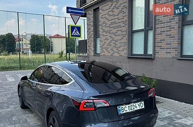 Седан Tesla Model 3 2020 в Жовкве фото 44 Седан Tesla Model 3 2020 в Жовкве