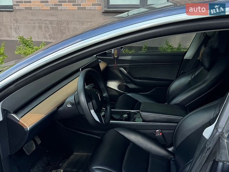 Седан Tesla Model 3 2020 в Жовкве фото 47 Седан Tesla Model 3 2020 в Жовкве