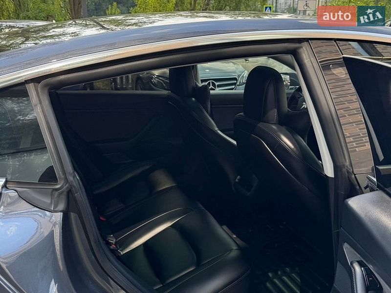 Седан Tesla Model 3 2020 в Жовкве фото 48 Седан Tesla Model 3 2020 в Жовкве