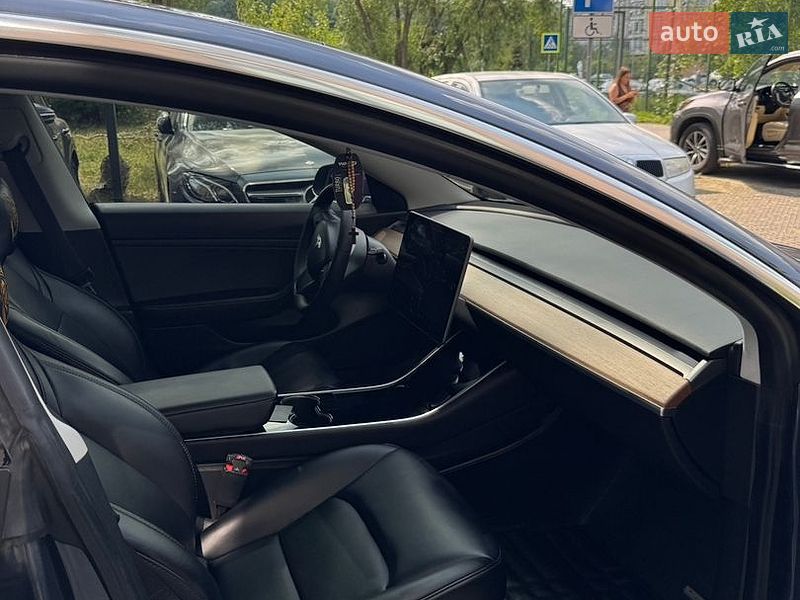 Седан Tesla Model 3 2020 в Жовкве фото 49 Седан Tesla Model 3 2020 в Жовкве