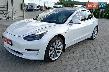 Tesla Model 3 2019