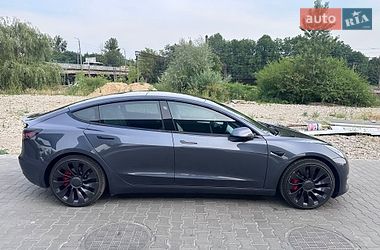 Седан Tesla Model 3 2022 в Львове