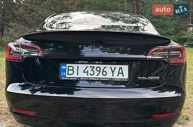 Седан Tesla Model 3 2022 в Полтаві