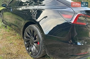 Седан Tesla Model 3 2022 в Полтаві