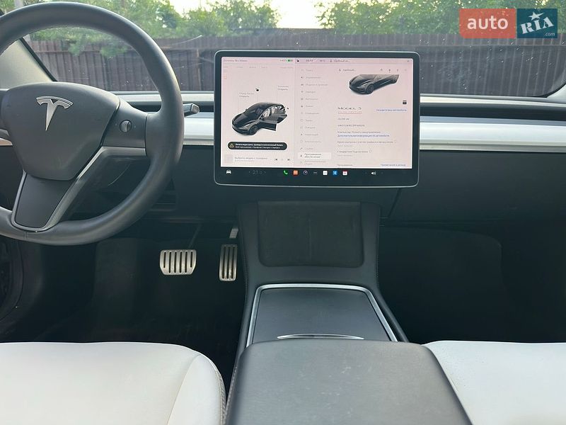 Седан Tesla Model 3 2022 в Полтаві