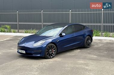 Tesla Model 3  2023
