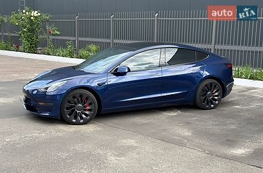 Седан Tesla Model 3 2023 в Києві