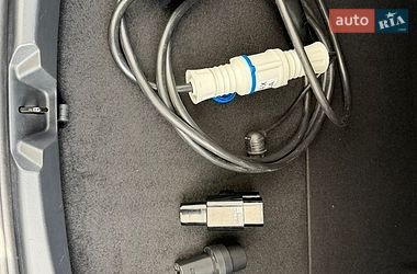 Седан Tesla Model 3 2023 в Києві