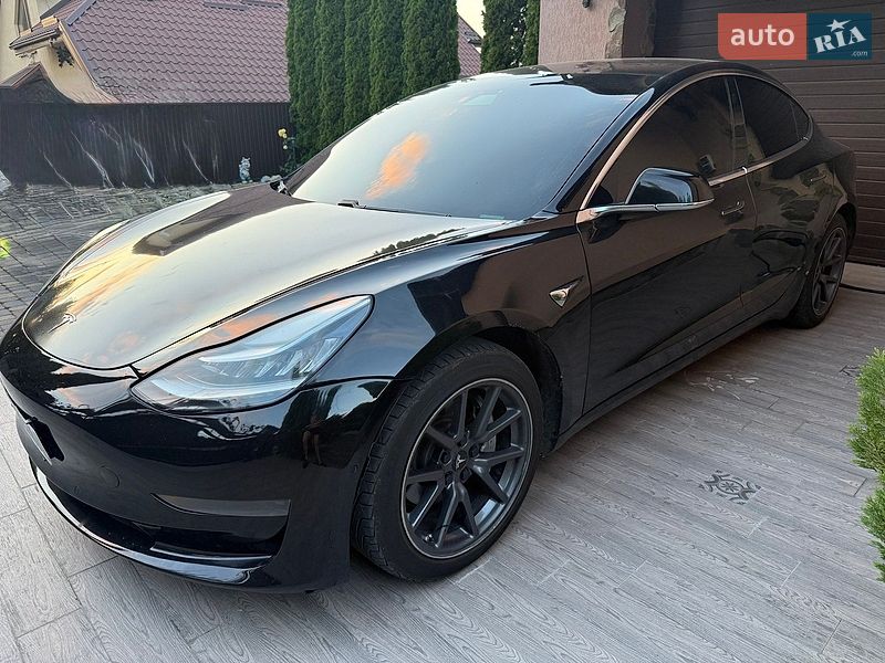Седан Tesla Model 3 2018 в Хмельницькому