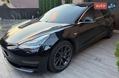 Tesla Model 3  2018
