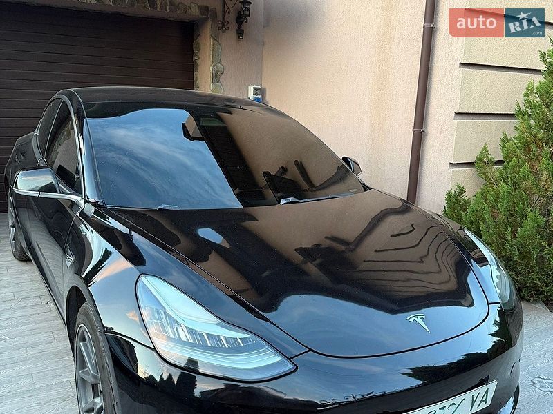 Седан Tesla Model 3 2018 в Хмельницькому