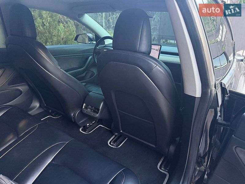 Седан Tesla Model 3 2018 в Хмельницькому