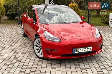 Седан Tesla Model 3 2023 в Самборі