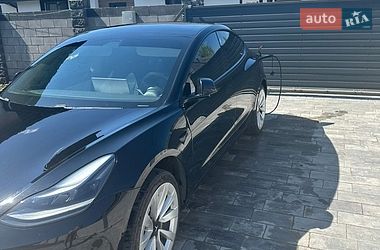 Седан Tesla Model 3 2021 в Ирпене