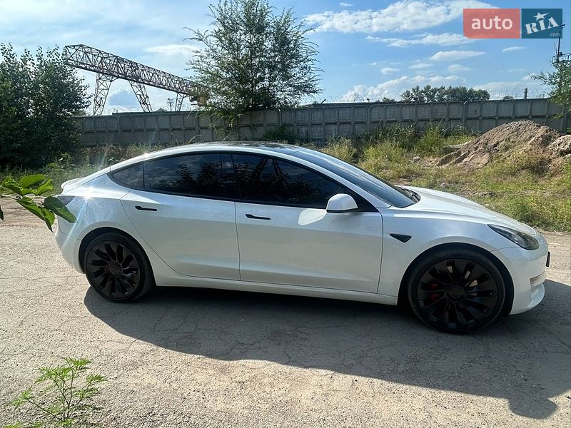 Седан Tesla Model 3 2023 в Днепре фото 5 Седан Tesla Model 3 2023 в Днепре