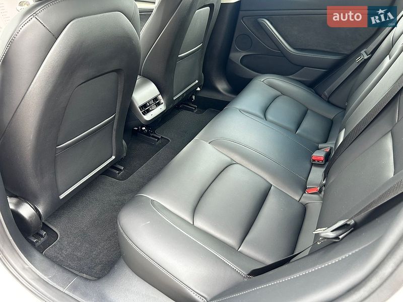 Седан Tesla Model 3 2023 в Днепре фото 12 Седан Tesla Model 3 2023 в Днепре