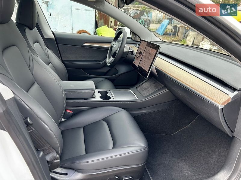 Седан Tesla Model 3 2023 в Днепре фото 17 Седан Tesla Model 3 2023 в Днепре
