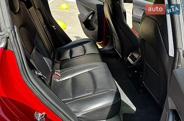 Седан Tesla Model 3 2018 в Одесі