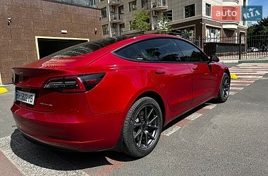 Седан Tesla Model 3 2018 в Одесі