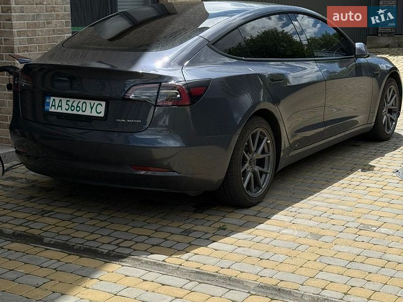 Седан Tesla Model 3 2022 в Киеве фото 4 Седан Tesla Model 3 2022 в Киеве