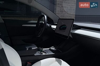 Седан Tesla Model 3 2022 в Киеве фото 6 Седан Tesla Model 3 2022 в Киеве