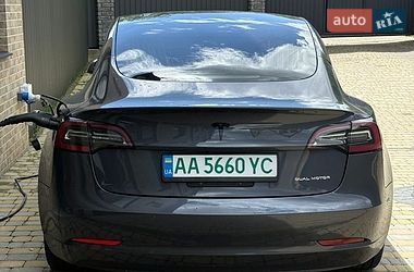 Седан Tesla Model 3 2022 в Киеве фото 5 Седан Tesla Model 3 2022 в Киеве