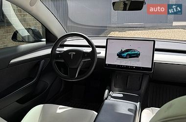 Седан Tesla Model 3 2022 в Киеве фото 7 Седан Tesla Model 3 2022 в Киеве