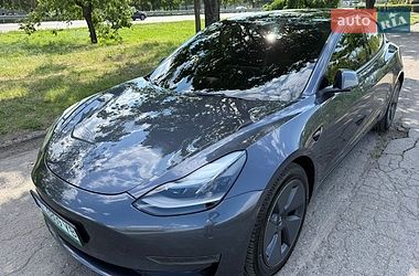 Tesla Model 3  2023