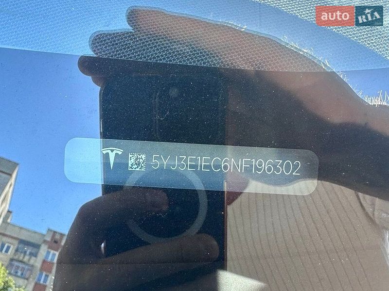Седан Tesla Model 3 2022 в Львове