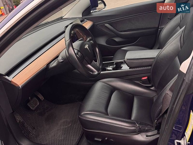 Седан Tesla Model 3 2018 в Львові фото 10 Седан Tesla Model 3 2018 в Львові