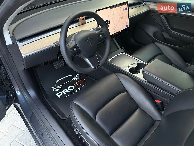 Седан Tesla Model 3 2022 в Києві