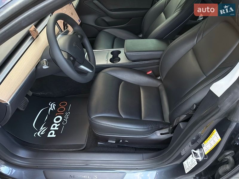 Седан Tesla Model 3 2022 в Києві