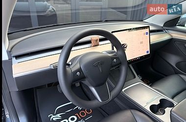 Седан Tesla Model 3 2022 в Києві
