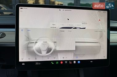Седан Tesla Model 3 2022 в Києві