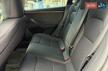 Седан Tesla Model 3 2025 в Днепре