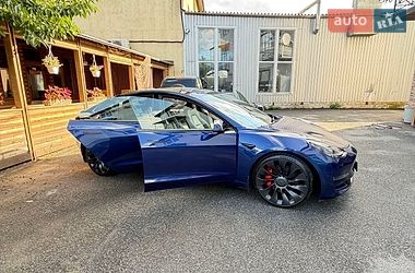 Седан Tesla Model 3 2023 в Харкові