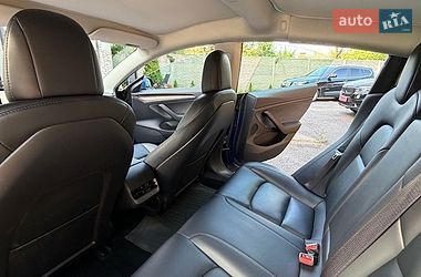 Седан Tesla Model 3 2023 в Харкові