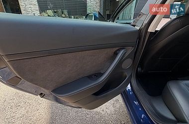 Седан Tesla Model 3 2023 в Харкові