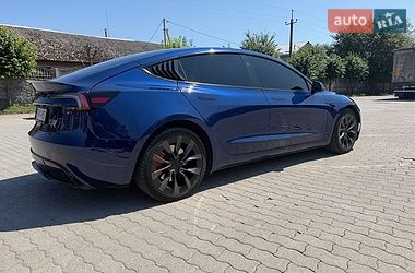 Седан Tesla Model 3 2024 в Городке
