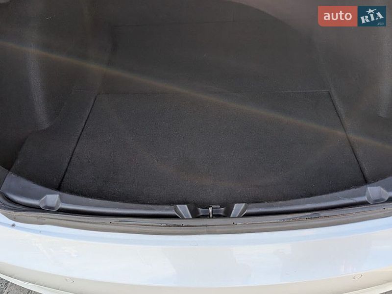 Седан Tesla Model 3 2022 в Львові фото 15 Седан Tesla Model 3 2022 в Львові