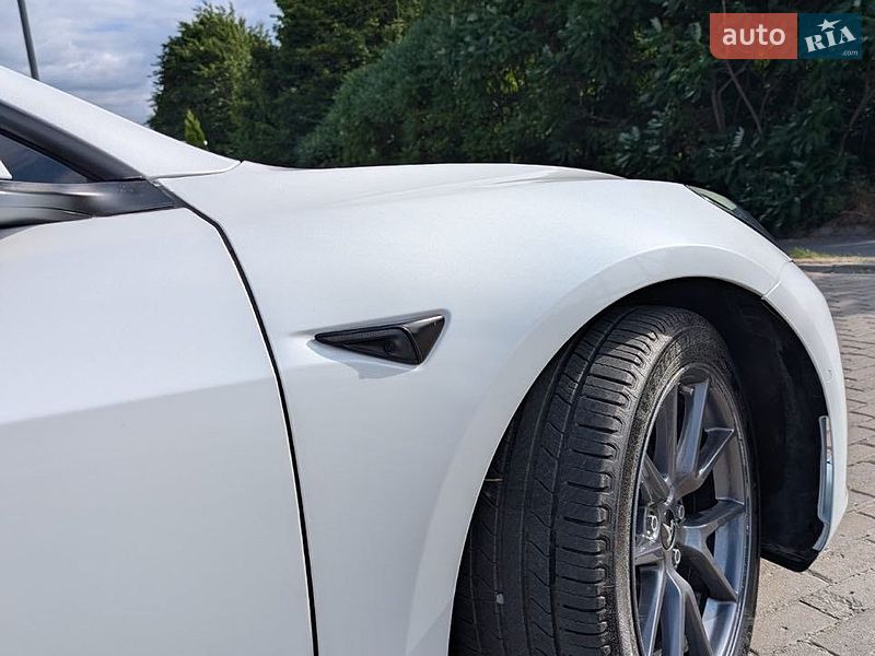 Седан Tesla Model 3 2022 в Львові фото 13 Седан Tesla Model 3 2022 в Львові