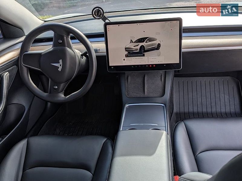 Седан Tesla Model 3 2022 в Львові фото 18 Седан Tesla Model 3 2022 в Львові