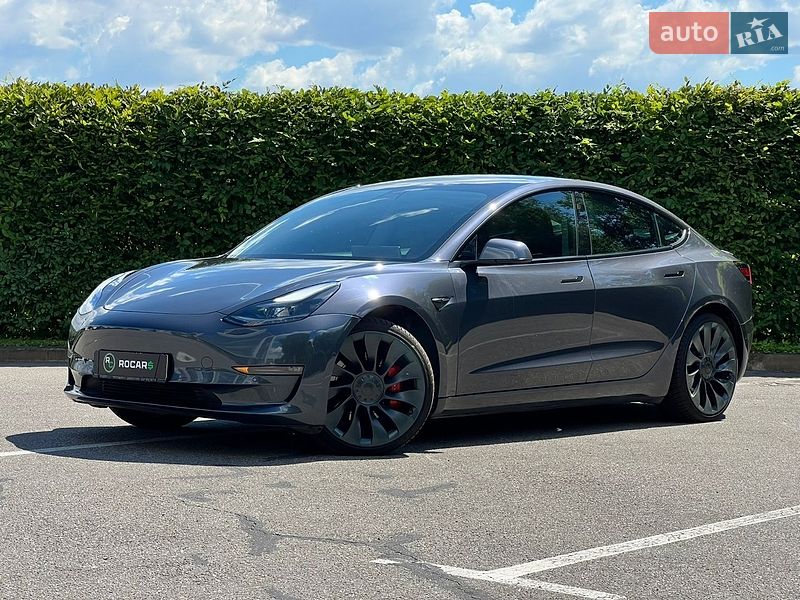 Седан Tesla Model 3 2021 в Києві
