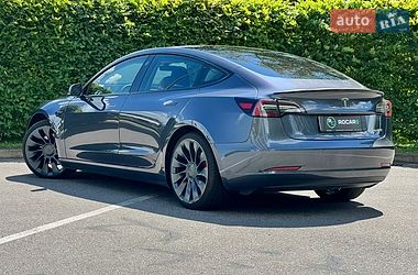 Седан Tesla Model 3 2021 в Києві