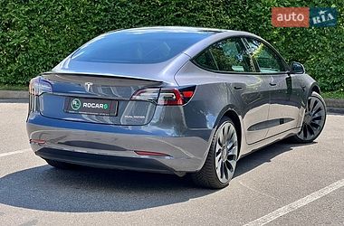 Седан Tesla Model 3 2021 в Києві