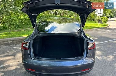 Седан Tesla Model 3 2021 в Києві