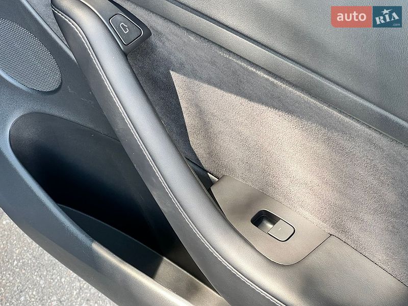 Седан Tesla Model 3 2021 в Києві