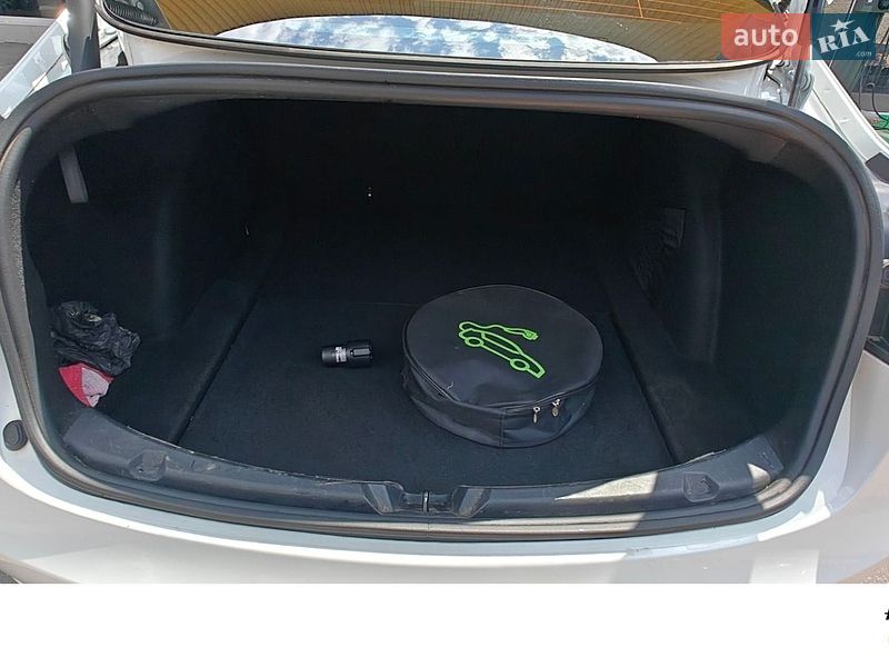 Седан Tesla Model 3 2023 в Одессе фото 3 Седан Tesla Model 3 2023 в Одессе