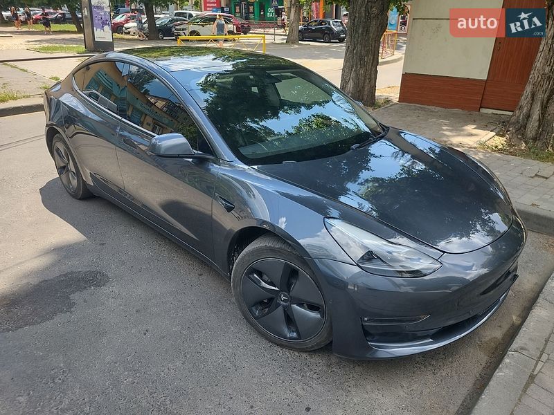 Седан Tesla Model 3 2023 в Одесі