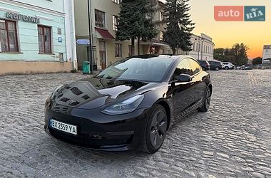 Tesla Model 3 2023